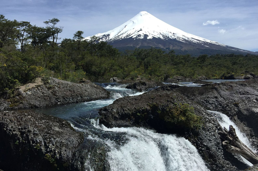 Saltos de Petrohué y Volcán Osorno